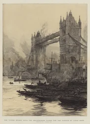 De Tower Bridge, met de ophaalbruggen omhoog voor de doorgang van grote schepen